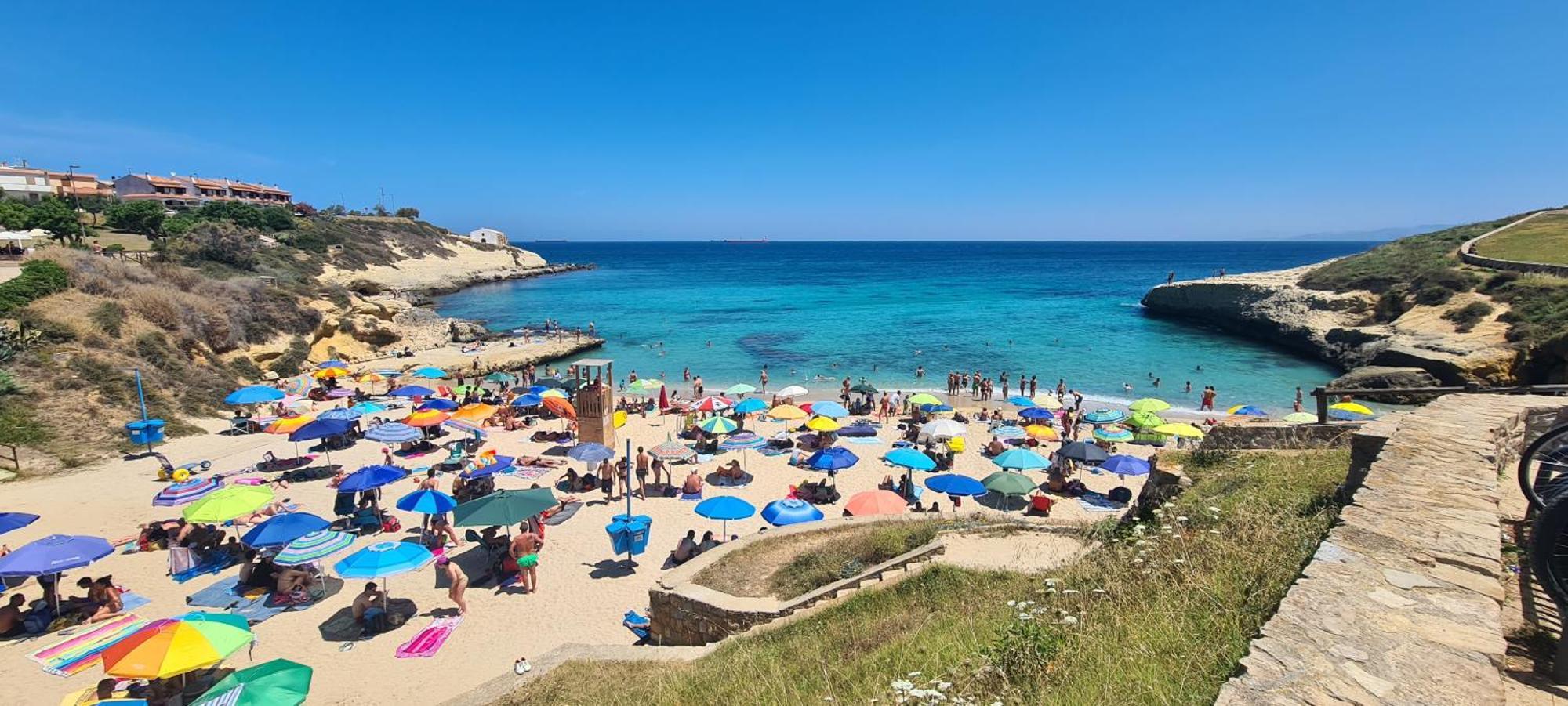Casa Rosy - Stanza Privata Con Bagno Esclusivo E Parcheggio Gratuito Apartment Porto Torres Bagian luar foto