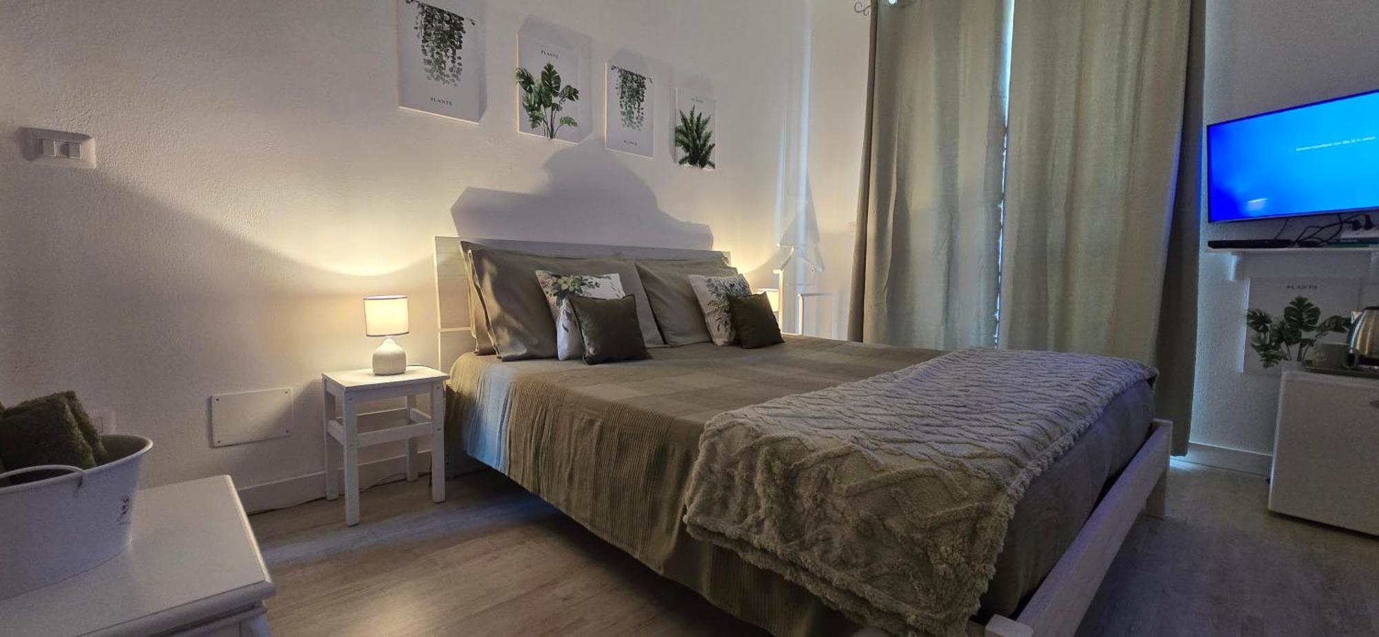 Casa Rosy - Stanza Privata Con Bagno Esclusivo E Parcheggio Gratuito Apartment Porto Torres Bagian luar foto
