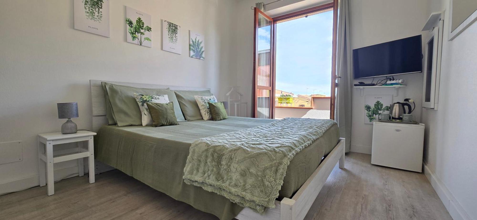 Casa Rosy - Stanza Privata Con Bagno Esclusivo E Parcheggio Gratuito Apartment Porto Torres Bagian luar foto